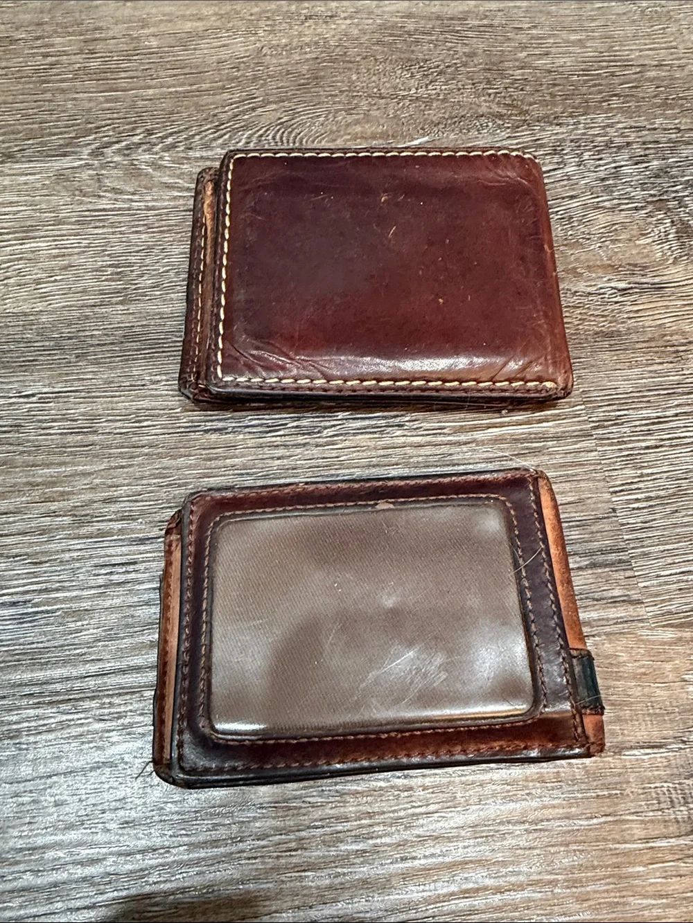 Fossil Men's Brown Leather Bifold Wallets